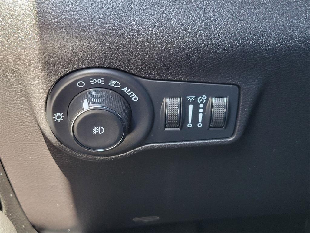 used 2022 Jeep Compass car, priced at $18,888