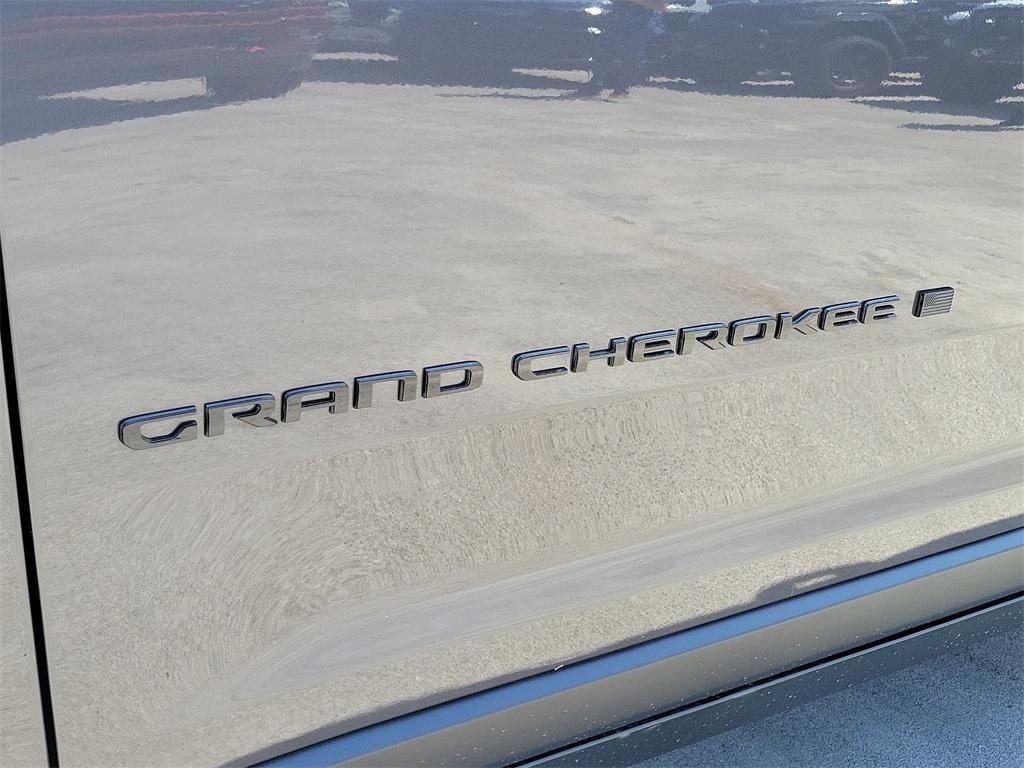 new 2024 Jeep Grand Cherokee car, priced at $47,175