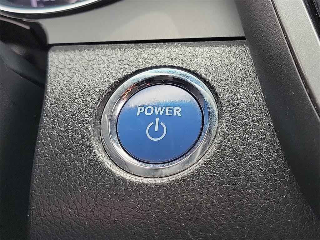 used 2018 Toyota Camry Hybrid car, priced at $18,999