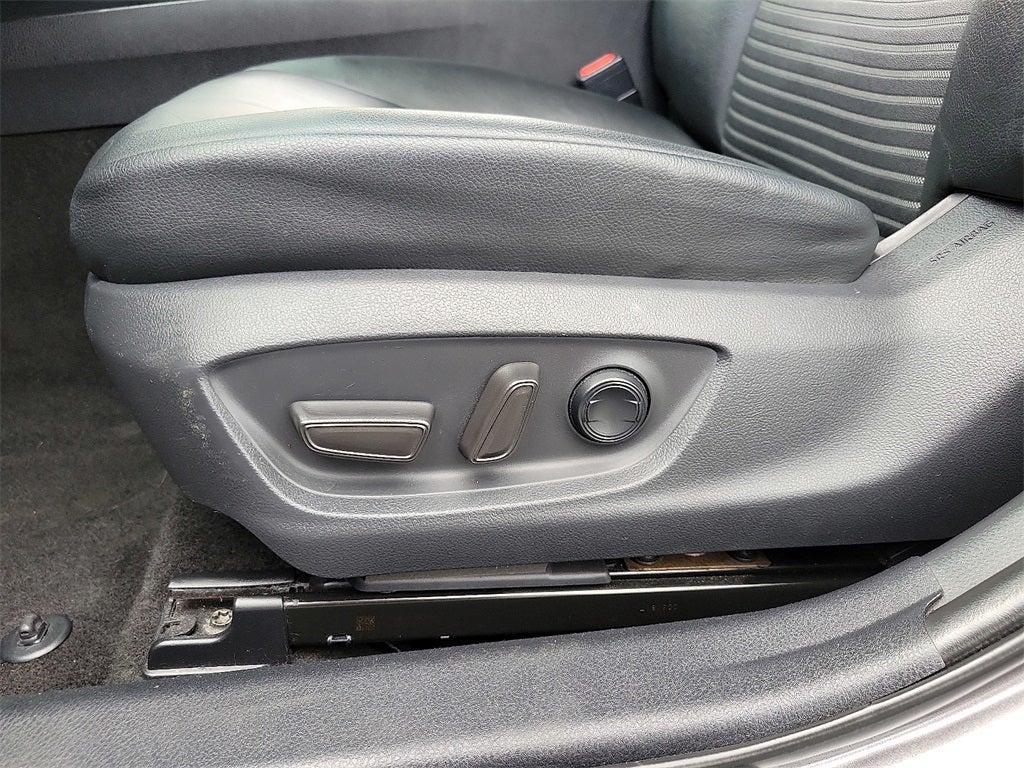 used 2018 Toyota Camry Hybrid car, priced at $17,999