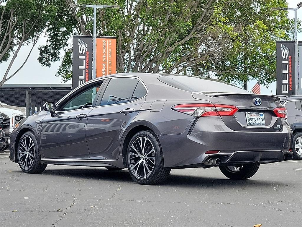 used 2018 Toyota Camry Hybrid car, priced at $18,999