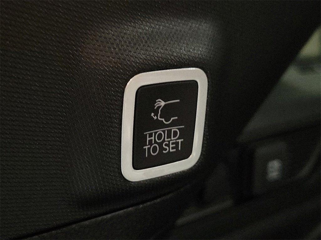 new 2025 Jeep Grand Cherokee car, priced at $46,485