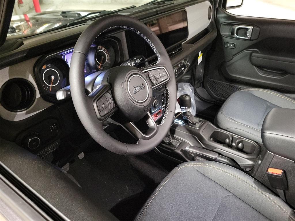 new 2025 Jeep Wrangler car, priced at $52,336