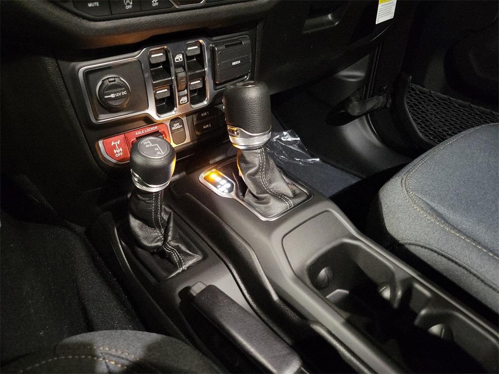 new 2025 Jeep Wrangler car, priced at $52,336