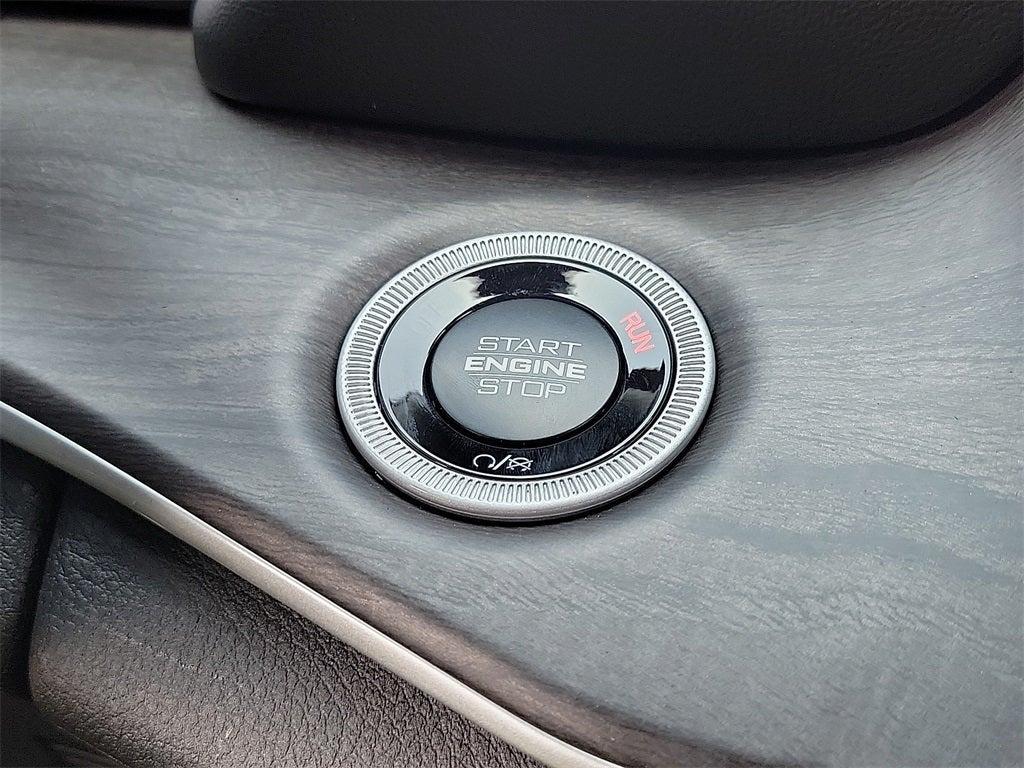 new 2025 Jeep Grand Cherokee car, priced at $46,260