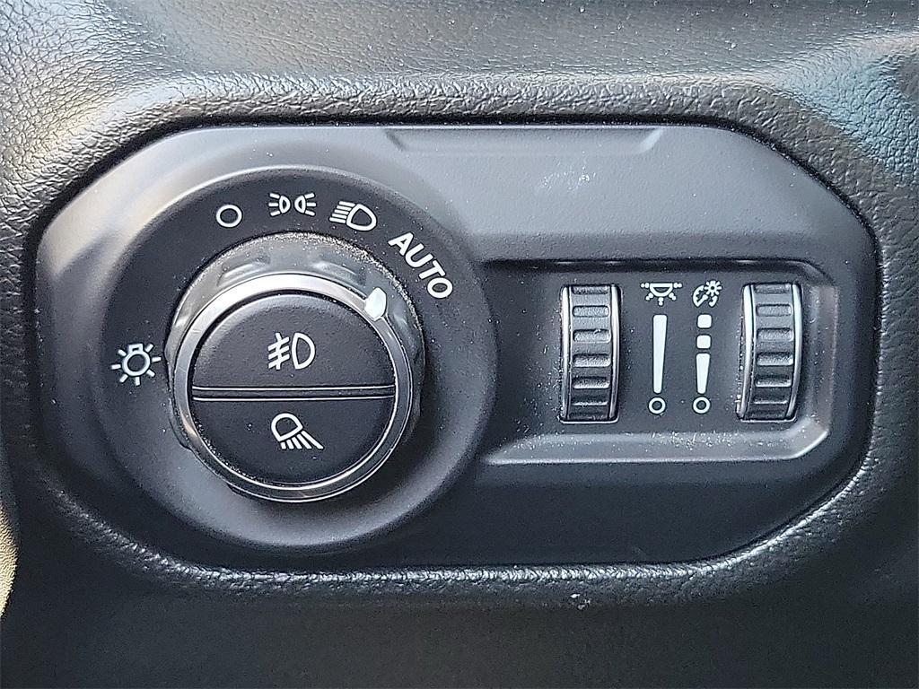 used 2022 Jeep Gladiator car, priced at $34,999