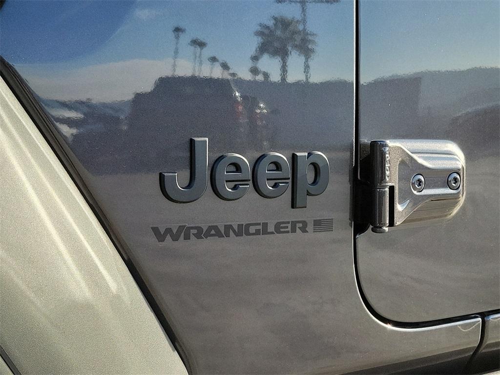 new 2025 Jeep Wrangler car, priced at $61,635