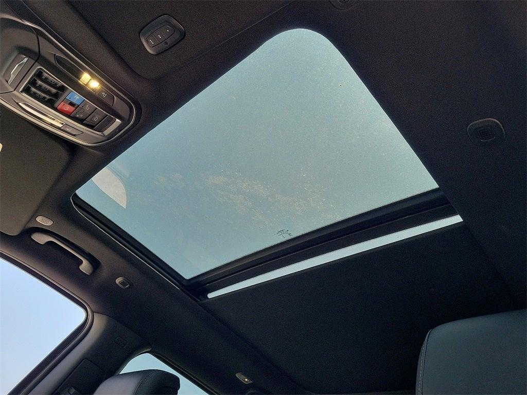 new 2025 Jeep Wagoneer L car, priced at $73,048