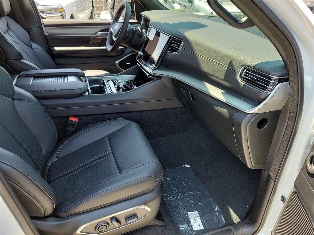 new 2025 Jeep Wagoneer L car, priced at $73,048