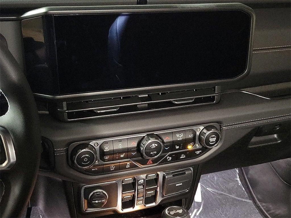 new 2025 Jeep Wrangler car, priced at $52,073