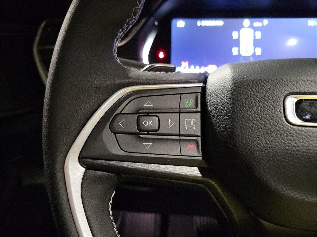new 2024 Jeep Grand Cherokee car, priced at $40,175
