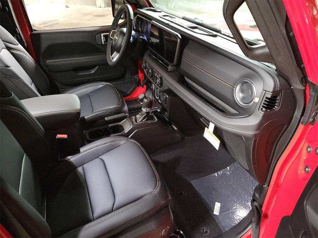 new 2025 Jeep Wrangler car, priced at $56,451