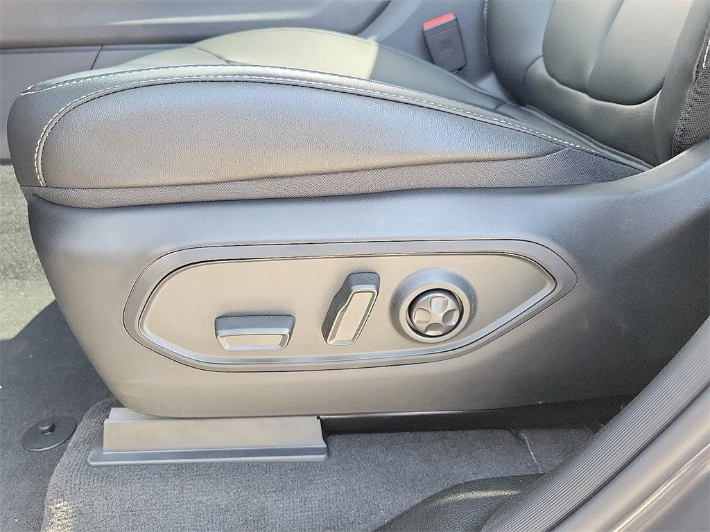new 2025 Jeep Grand Cherokee car, priced at $46,260