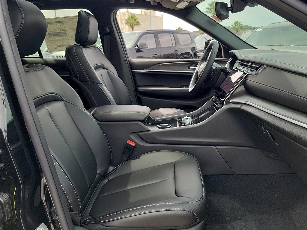 new 2025 Jeep Grand Cherokee car, priced at $46,260