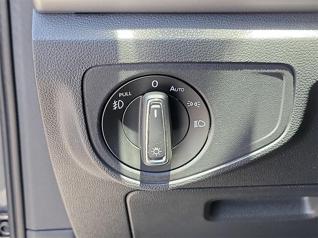 used 2018 Volkswagen Atlas car, priced at $23,650