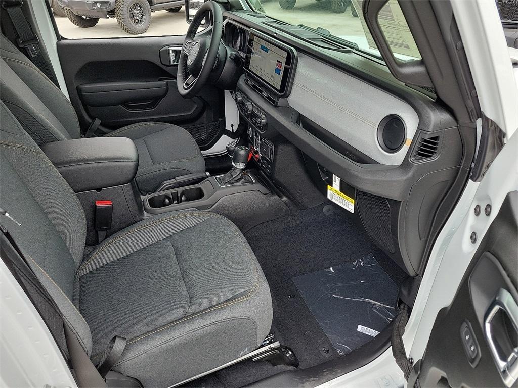 new 2025 Jeep Gladiator car, priced at $44,559