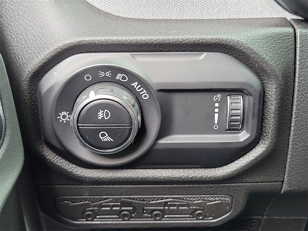 new 2025 Jeep Gladiator car, priced at $44,107