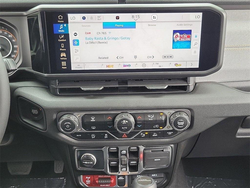 new 2025 Jeep Gladiator car, priced at $43,608