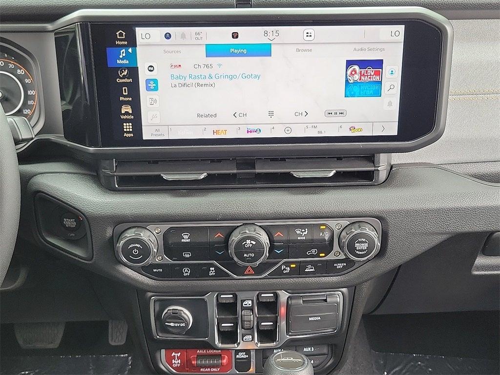 new 2025 Jeep Gladiator car, priced at $44,107