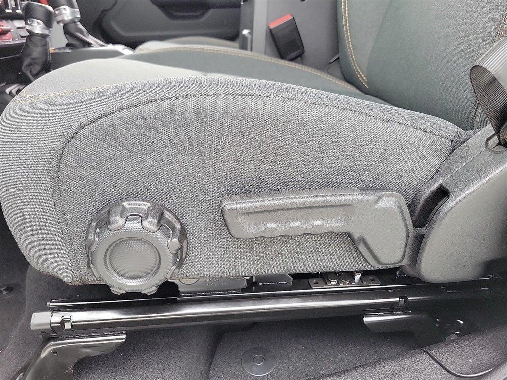 new 2025 Jeep Gladiator car, priced at $43,686