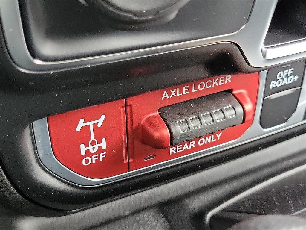 new 2025 Jeep Gladiator car, priced at $44,559