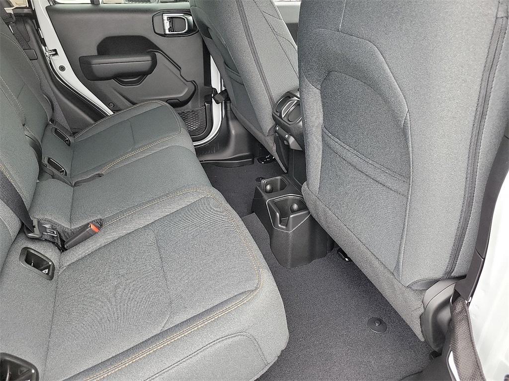 new 2025 Jeep Gladiator car, priced at $44,559
