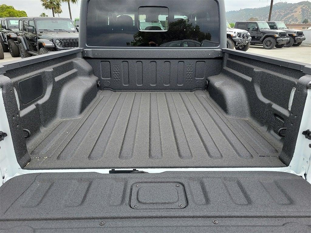 new 2025 Jeep Gladiator car, priced at $44,107
