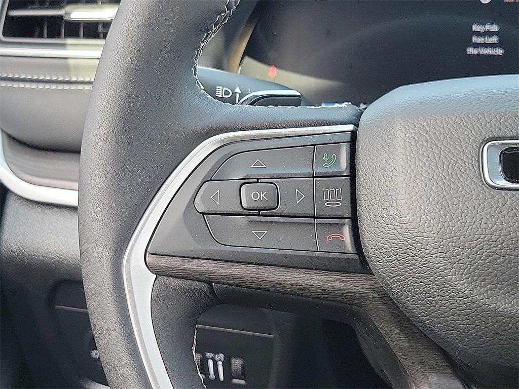 new 2025 Jeep Grand Cherokee car, priced at $44,760