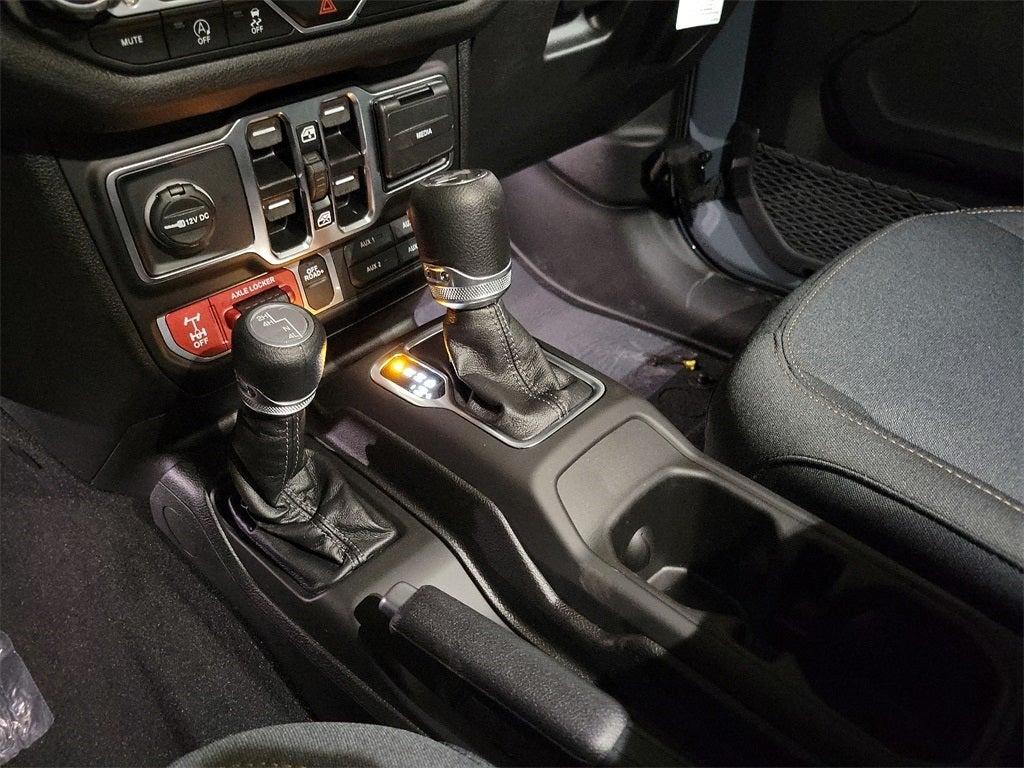 new 2025 Jeep Wrangler car, priced at $51,761