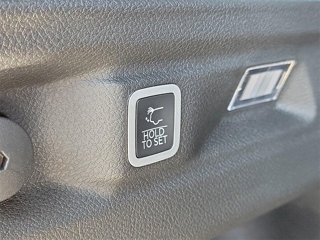 new 2025 Jeep Grand Cherokee L car, priced at $53,760
