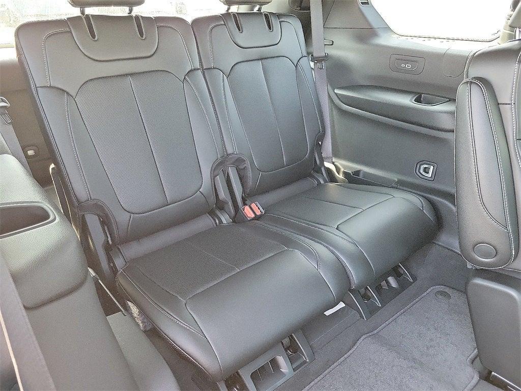 new 2025 Jeep Grand Cherokee L car, priced at $53,760