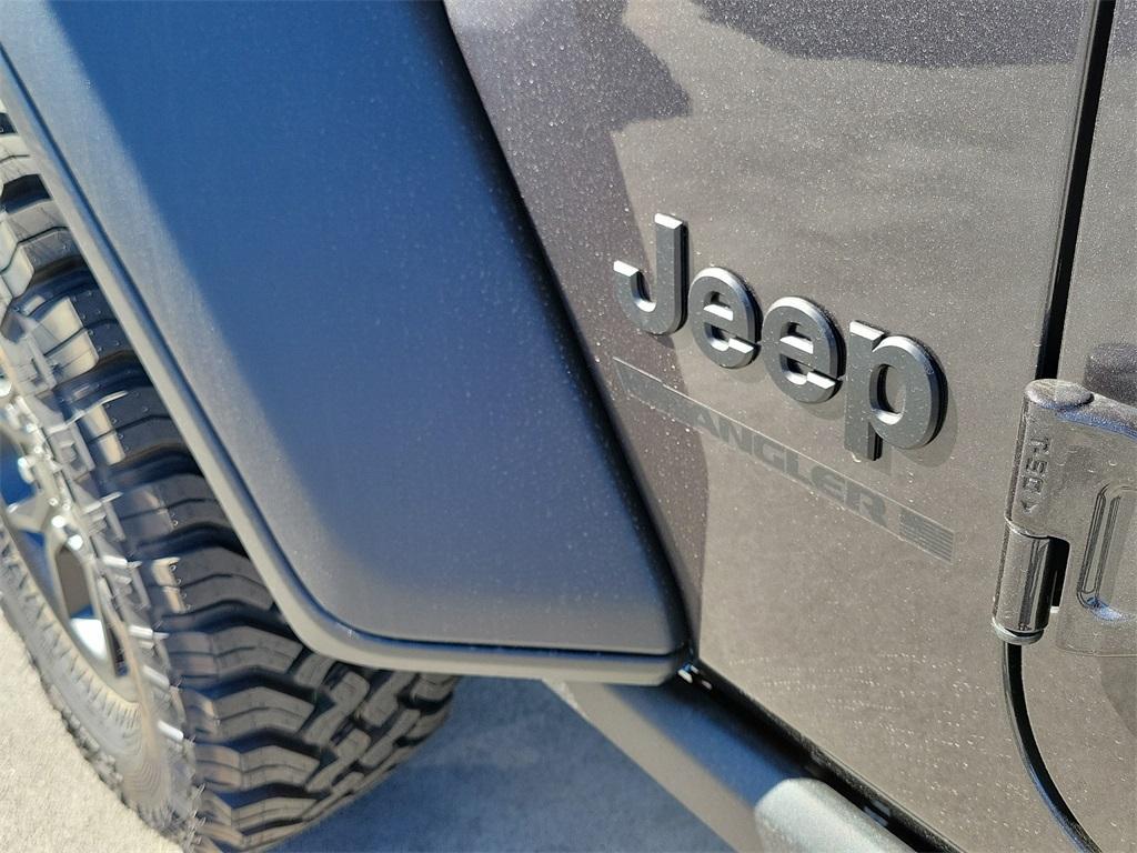 new 2025 Jeep Wrangler car, priced at $51,635