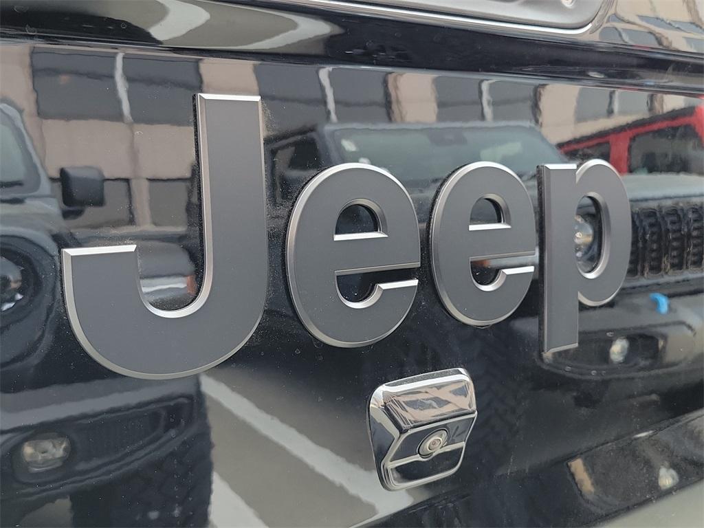 new 2024 Jeep Gladiator car, priced at $56,280