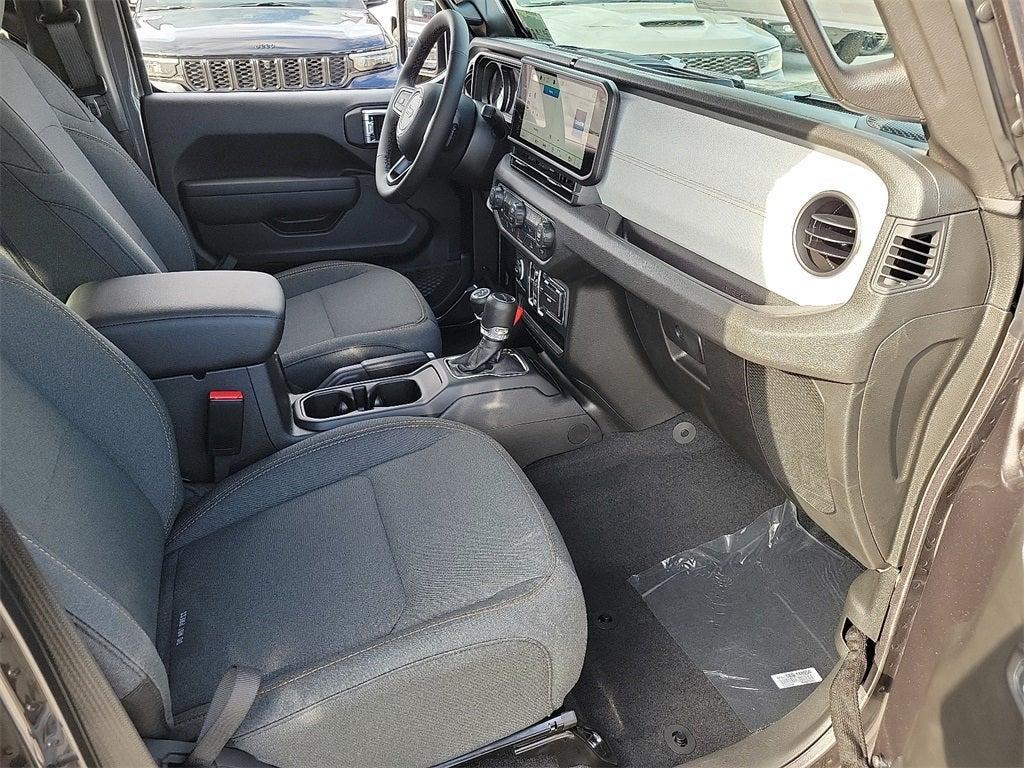 new 2025 Jeep Gladiator car, priced at $44,415