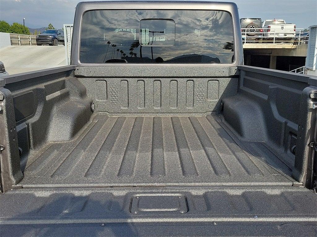 new 2025 Jeep Gladiator car, priced at $44,415