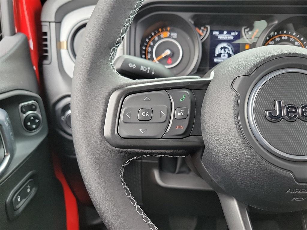 new 2025 Jeep Wrangler car, priced at $57,175