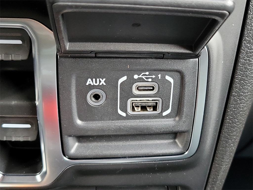 new 2025 Jeep Wrangler car, priced at $57,175