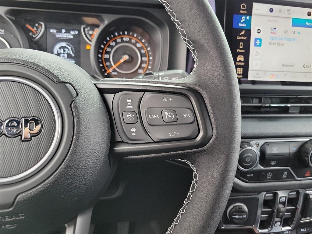 new 2025 Jeep Wrangler car, priced at $57,175
