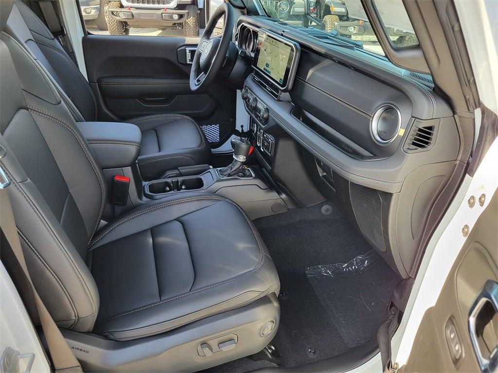 new 2025 Jeep Gladiator car, priced at $44,140