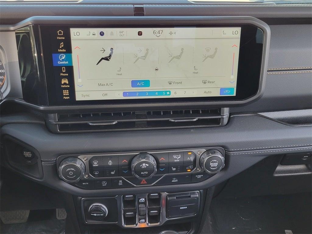 new 2025 Jeep Gladiator car, priced at $44,140