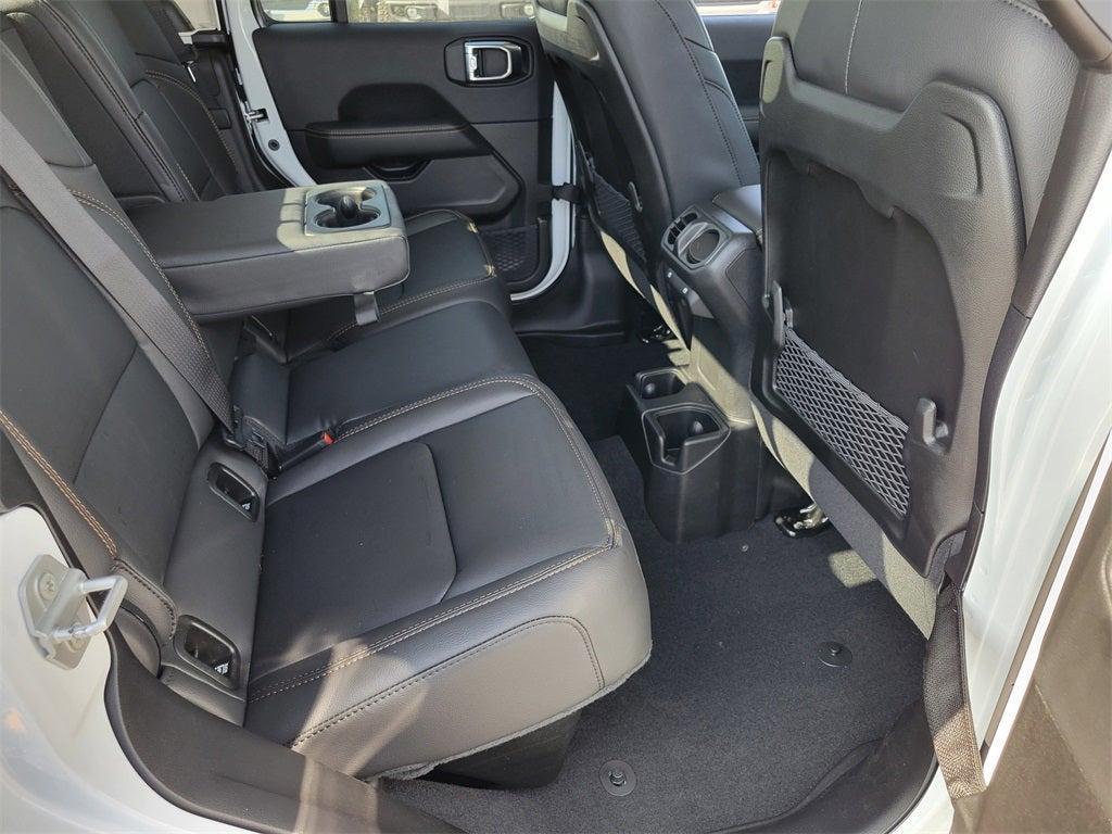 new 2025 Jeep Gladiator car, priced at $44,140