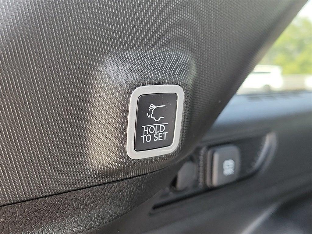 new 2025 Jeep Grand Cherokee car, priced at $45,665