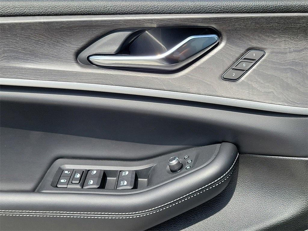 new 2025 Jeep Grand Cherokee car, priced at $44,194