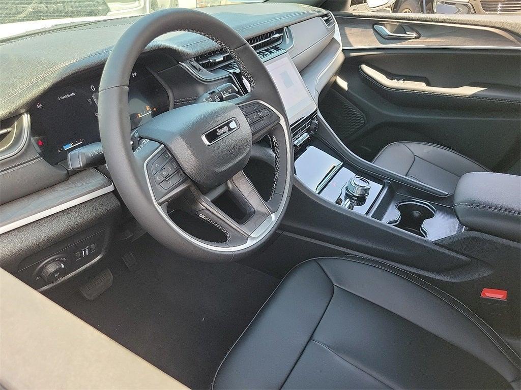 new 2025 Jeep Grand Cherokee car, priced at $45,665
