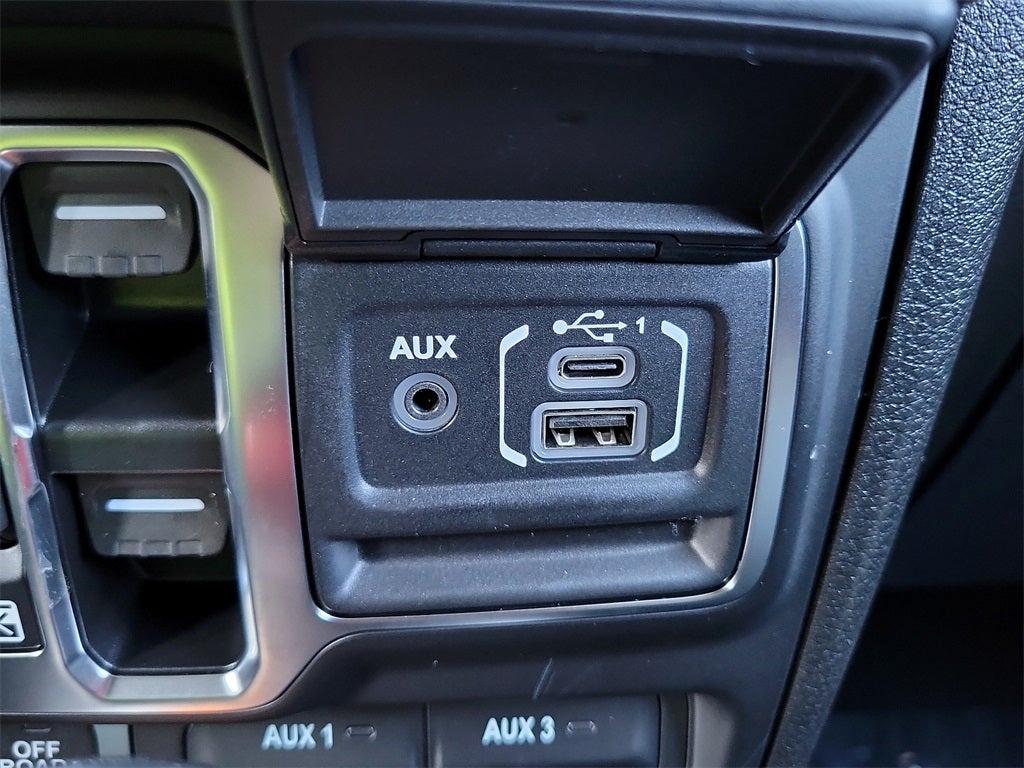 new 2025 Jeep Gladiator car, priced at $44,192