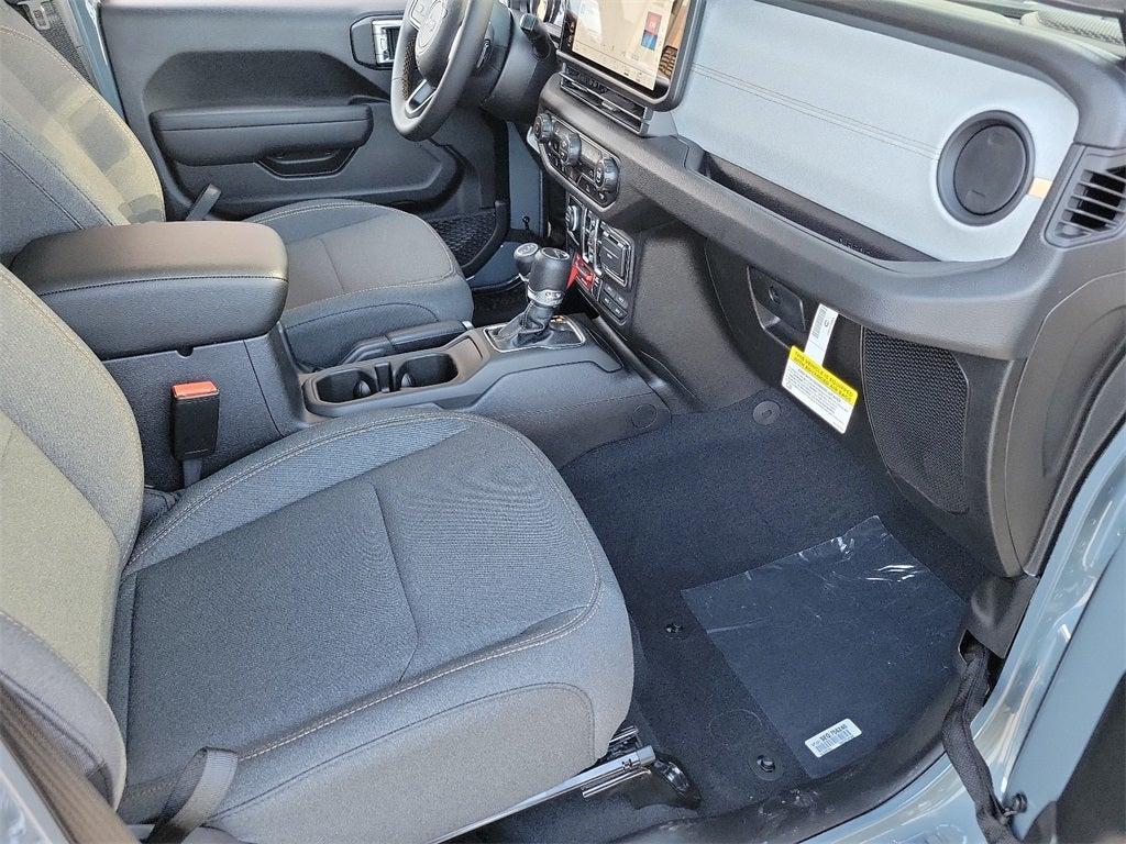 new 2025 Jeep Gladiator car, priced at $44,192