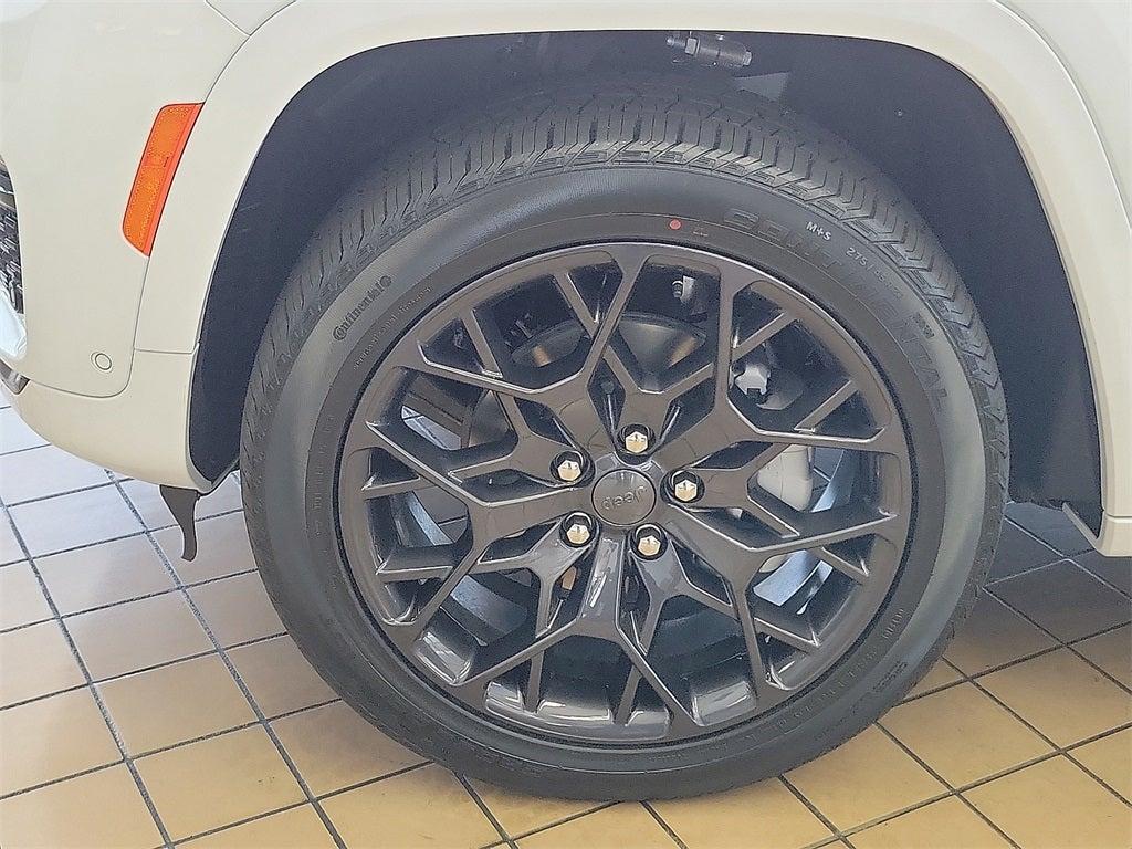 new 2025 Jeep Grand Cherokee car, priced at $65,037