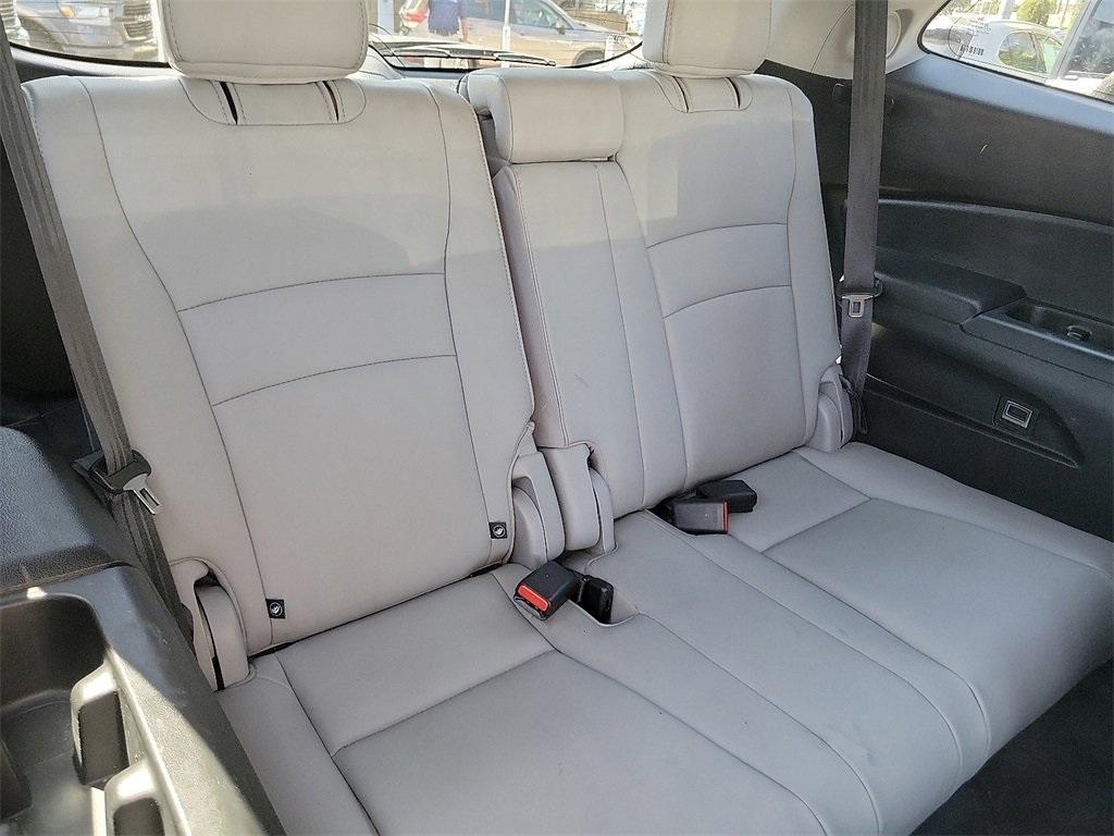 used 2016 Honda Pilot car, priced at $15,888