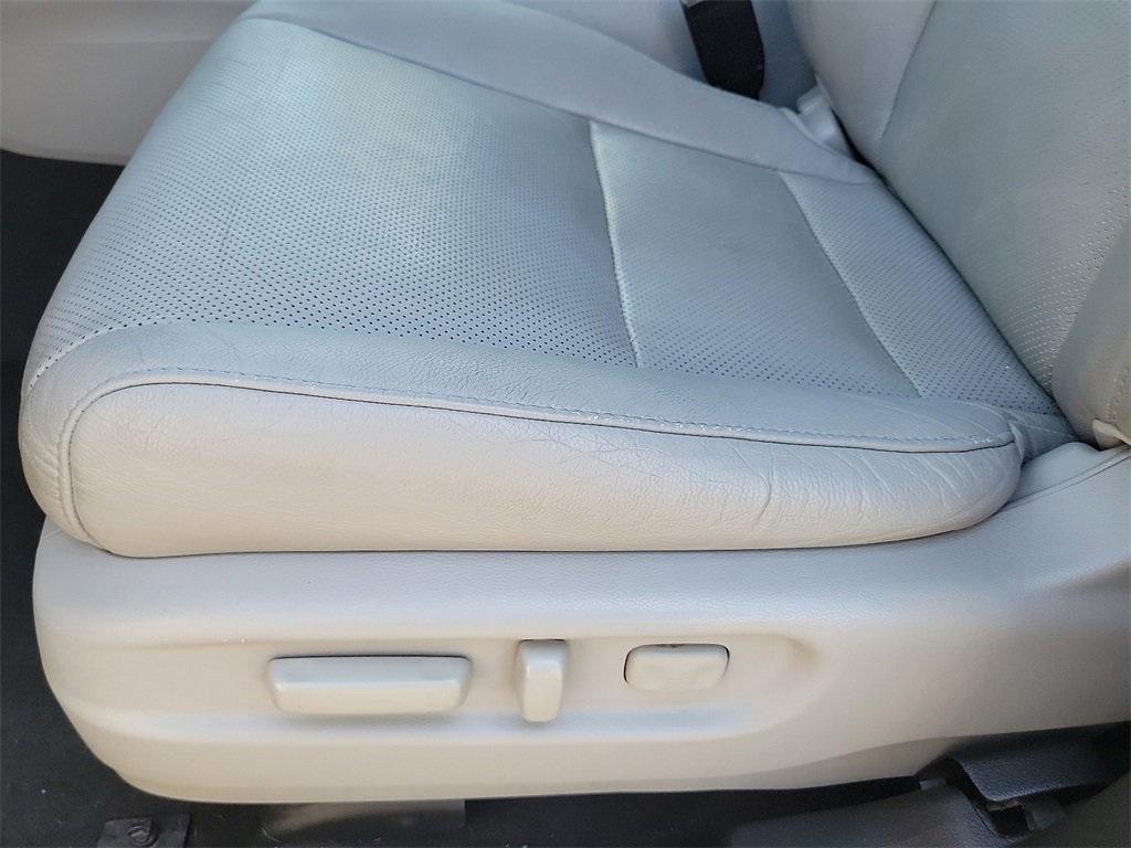 used 2016 Honda Pilot car, priced at $15,888