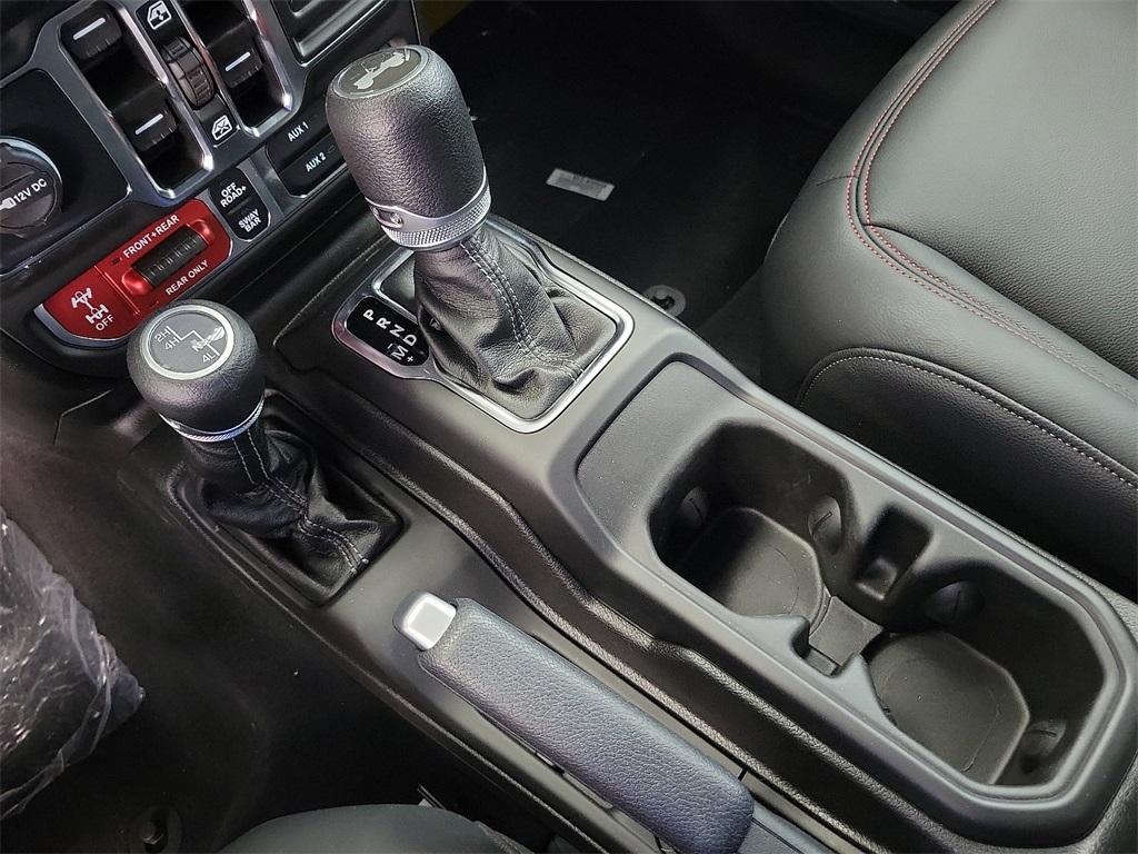new 2025 Jeep Wrangler car, priced at $89,413